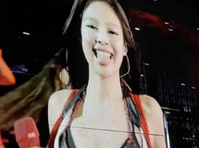 Jennie舞台魅力：态度决定一切